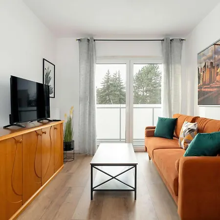 Elegancki Niedaleko Parku W Poznaniu Z Tarasem I Parkingiem By Renters Lägenhet Poznań