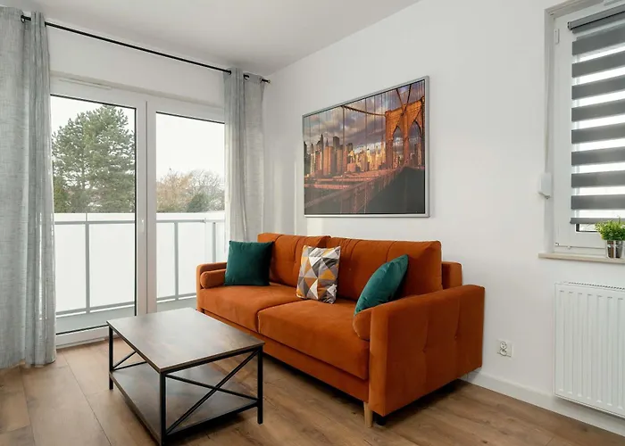 Elegancki Niedaleko Parku W Poznaniu Z Tarasem I Parkingiem By Renters Poznaň