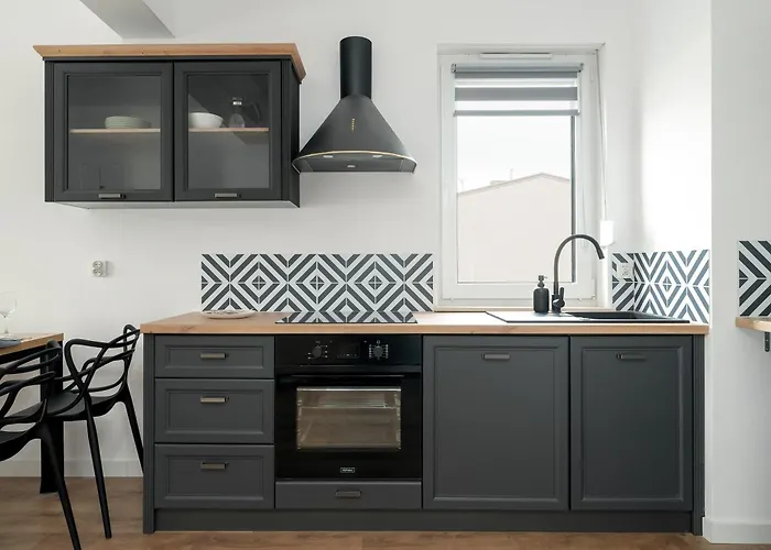 Elegancki Niedaleko Parku W Poznaniu Z Tarasem I Parkingiem By Renters * Poznaň